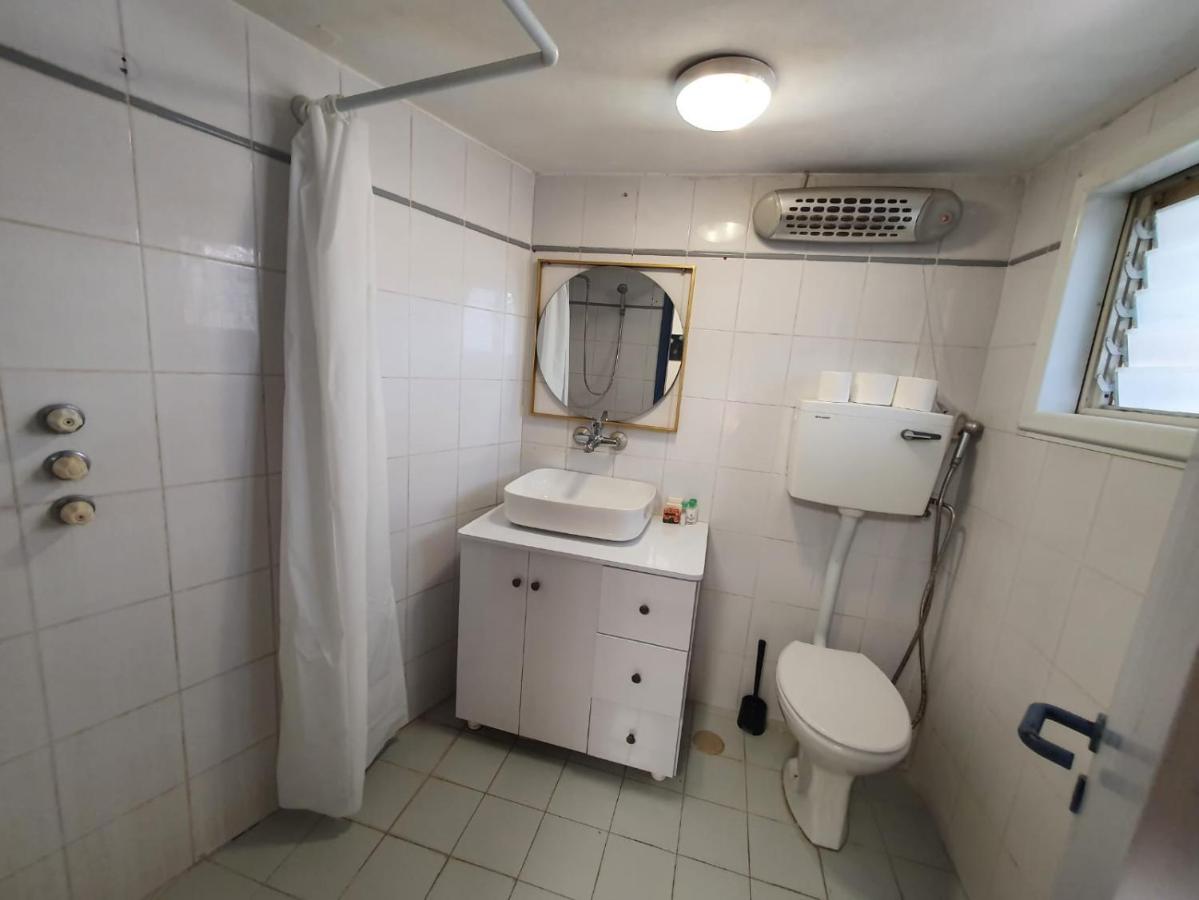 Ferienwohnung יחידת דיור מקסימה בפתח תקווה Petach Tikva Exterior foto