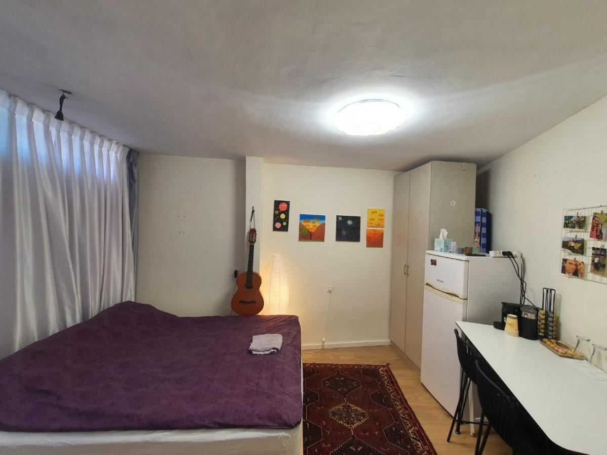 Ferienwohnung יחידת דיור מקסימה בפתח תקווה Petach Tikva Exterior foto